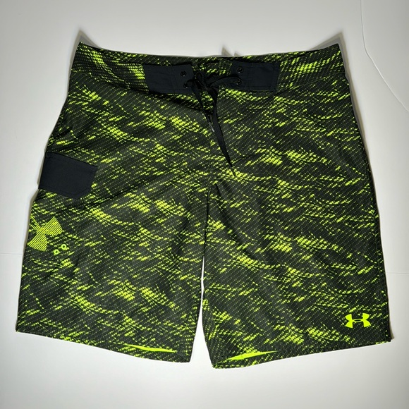Under Armour Reblek Storm1 Board Swim Shorts Black and Neon Green Men’s Size 36 - Picture 1 of 11